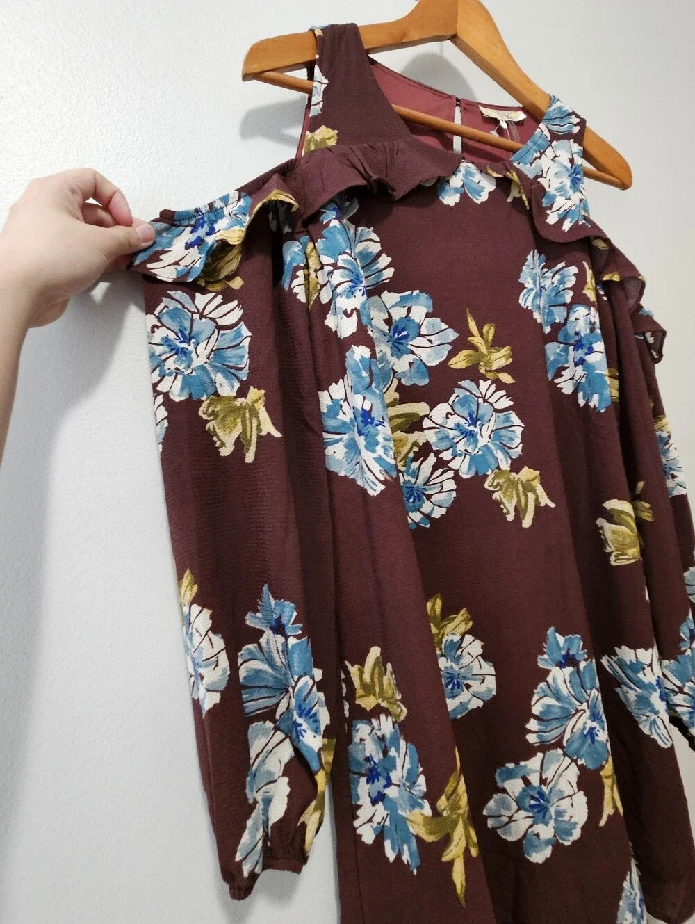Dress - Picture 3 of 12